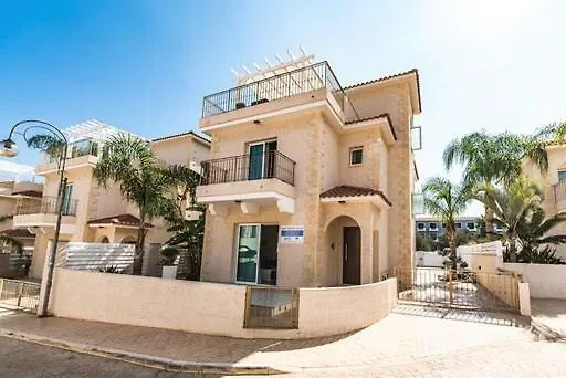 Timotheos Villa Protaras