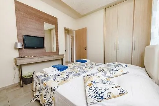 Timotheos Villa Protaras 0*,